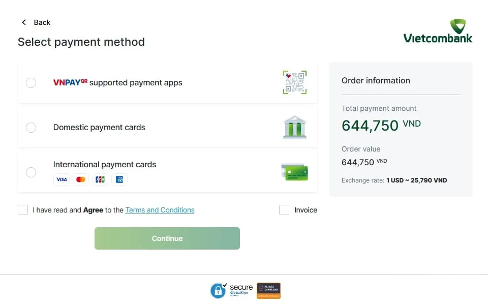 Vietcombank 결제수단 선택 화면 — VNPAY QR, 베트남 국내카드, 국제결제카드(VISA·Mastercard·JCB 등), 오른쪽 Order information 에 644,750 VND 와 환율 1 USD ≈ 25,790 VND